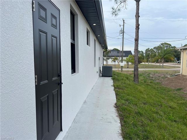 5331 Butte ST, Lehigh Acres, FL 33971