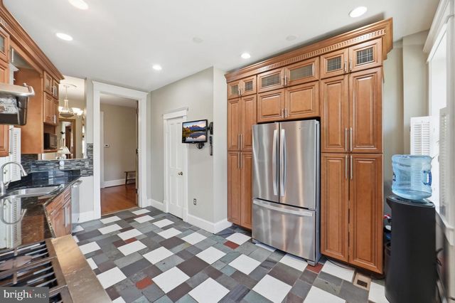 126 SEATON PL NW, Washington, DC 20001