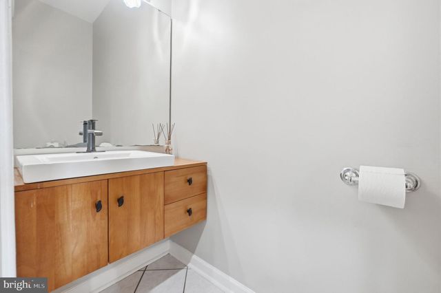 126 SEATON PL NW, Washington, DC 20001