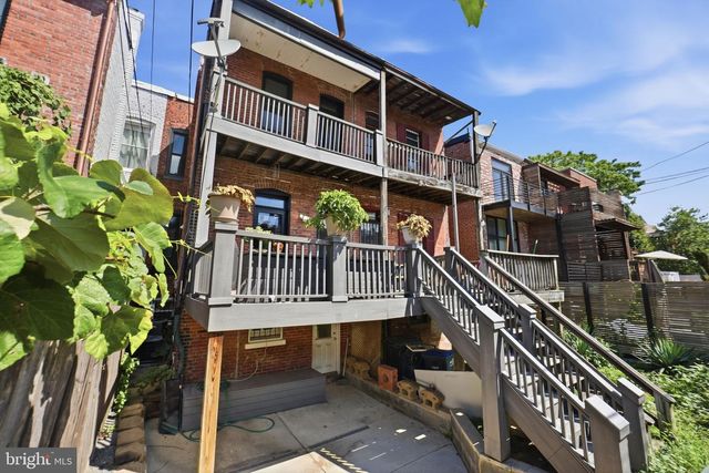 126 SEATON PL NW, Washington, DC 20001