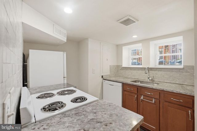 126 SEATON PL NW, Washington, DC 20001