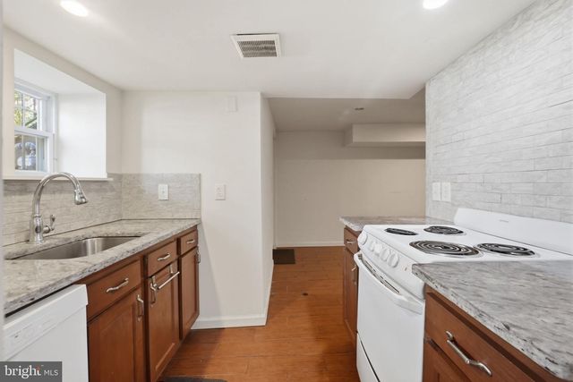 126 SEATON PL NW, Washington, DC 20001