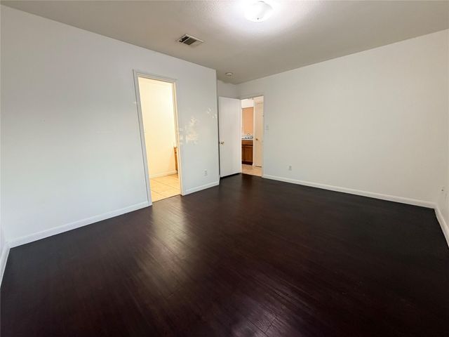 105 Axis Deer TRL A, Hutto, TX 78634