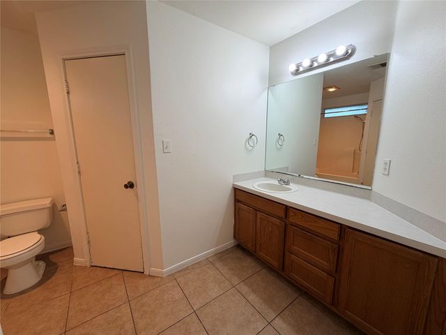 105 Axis Deer TRL A, Hutto, TX 78634