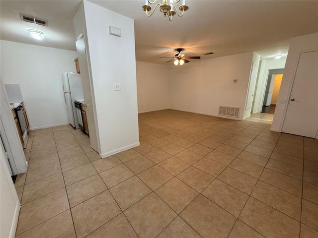 105 Axis Deer TRL A, Hutto, TX 78634