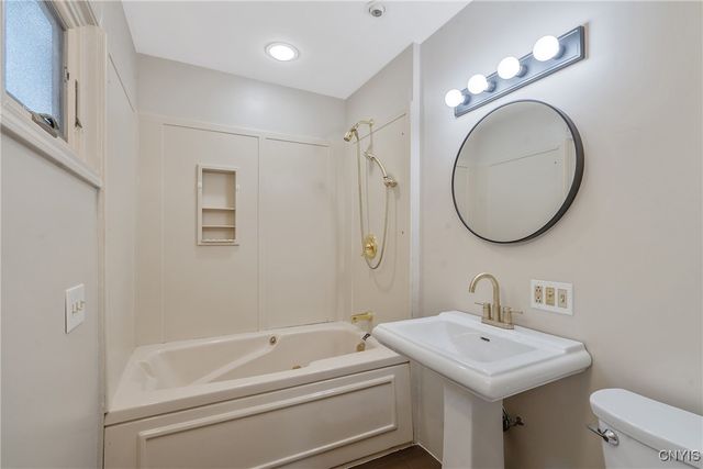 4985 Fayetteville Manlius Road, Manlius, NY 13104