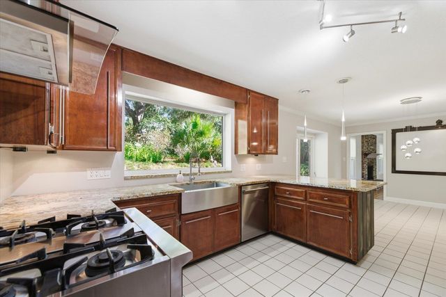 602 Middlebrooks Circle, Tallahassee, FL 32312