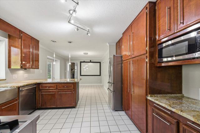 602 Middlebrooks Circle, Tallahassee, FL 32312