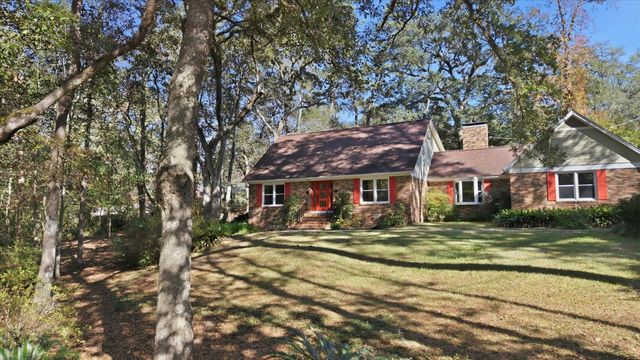 602 Middlebrooks Circle, Tallahassee, FL 32312