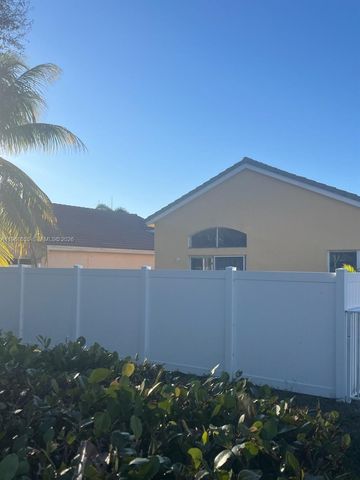 5033 Prairie Dunes Village Cir 5033, Lake Worth, FL 33463