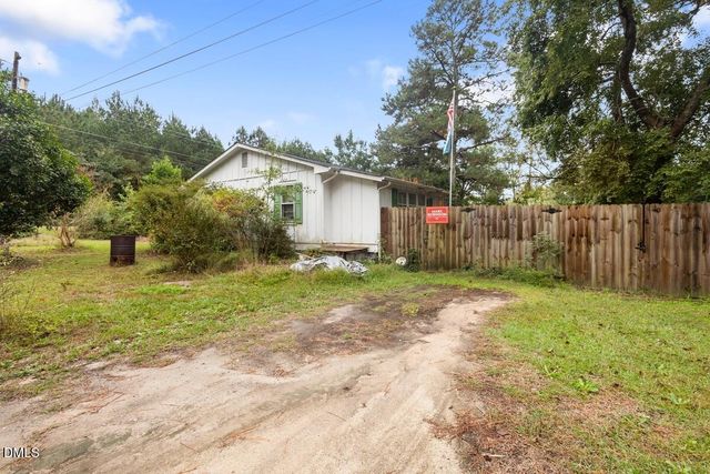 2854 John Brady Road, Fayetteville, NC 28306