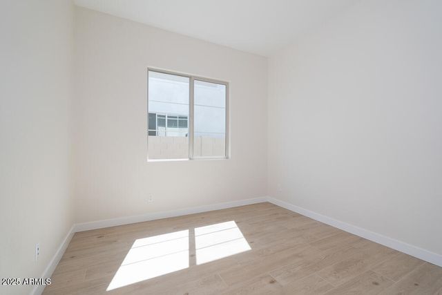 1254 E PENEDES Drive, Gilbert, AZ 85298