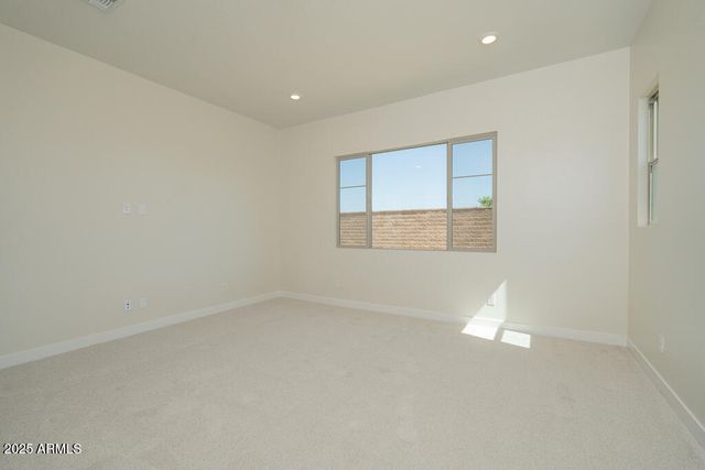 1254 E PENEDES Drive, Gilbert, AZ 85298