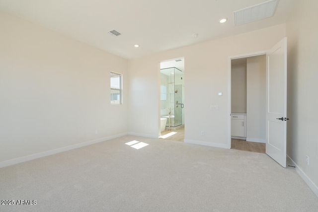 1254 E PENEDES Drive, Gilbert, AZ 85298