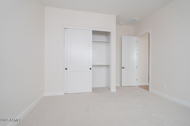 1254 E PENEDES Drive, Gilbert, AZ 85298