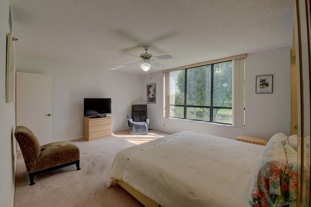 7194 Promenade Drive 202, Boca Raton, FL 33433