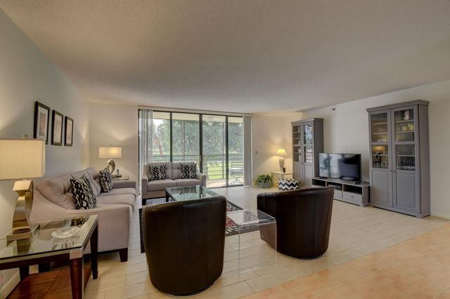 7194 Promenade Drive 202, Boca Raton, FL 33433