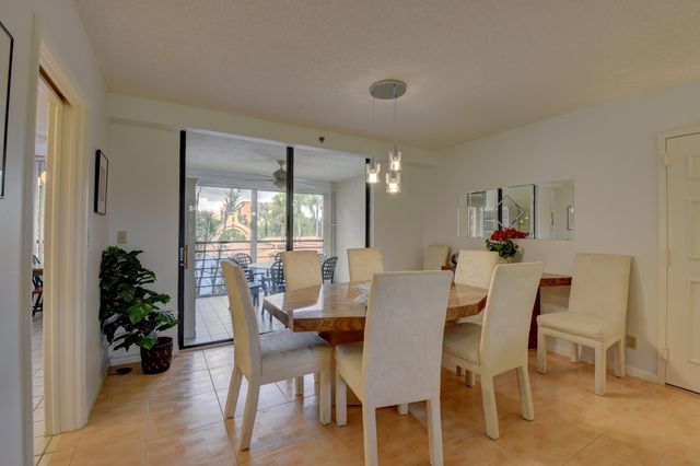 7194 Promenade Drive 202, Boca Raton, FL 33433