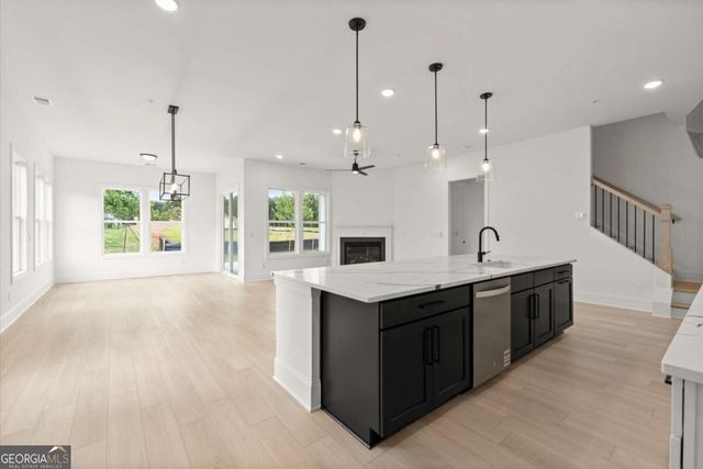283 Vinca Circle NW, Kennesaw, GA 30144