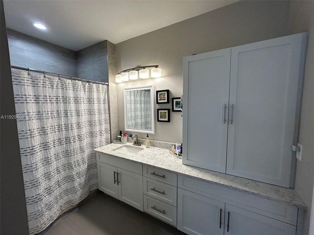 186 Evergrene Pkwy, Palm Beach Gardens, FL 33410