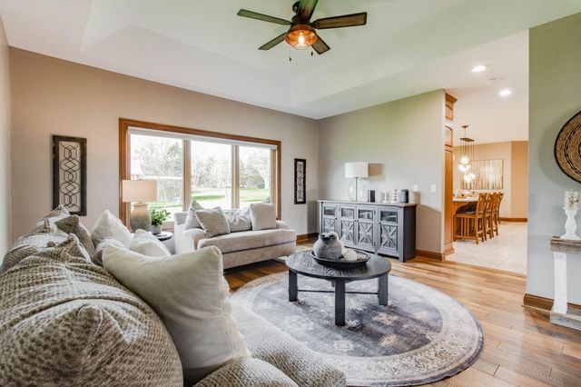 2889 Stoneybrook Drive 2889 Stoneybrook Drive, Lima, OH 45805