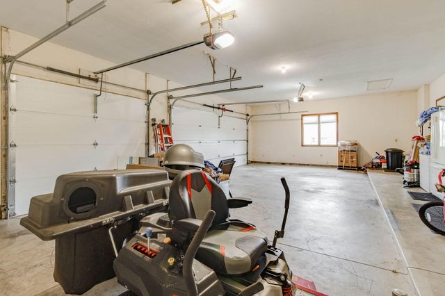 2889 Stoneybrook Drive 2889 Stoneybrook Drive, Lima, OH 45805