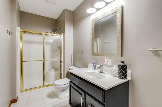 2889 Stoneybrook Drive 2889 Stoneybrook Drive, Lima, OH 45805