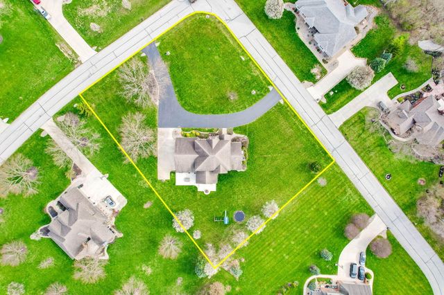 2889 Stoneybrook Drive 2889 Stoneybrook Drive, Lima, OH 45805