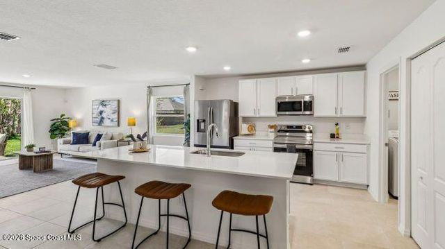 142 Fayetteville Street SW, Palm Bay, FL 32908