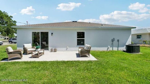 142 Fayetteville Street SW, Palm Bay, FL 32908
