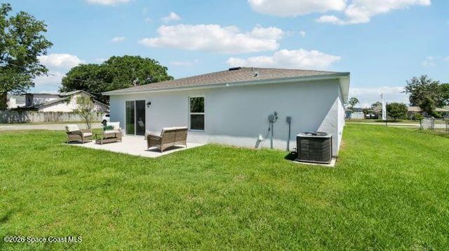 142 Fayetteville Street SW, Palm Bay, FL 32908