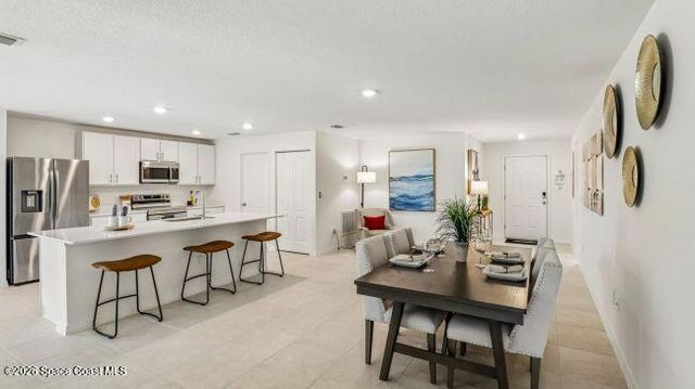 142 Fayetteville Street SW, Palm Bay, FL 32908