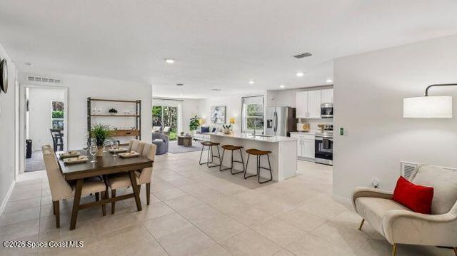 142 Fayetteville Street SW, Palm Bay, FL 32908