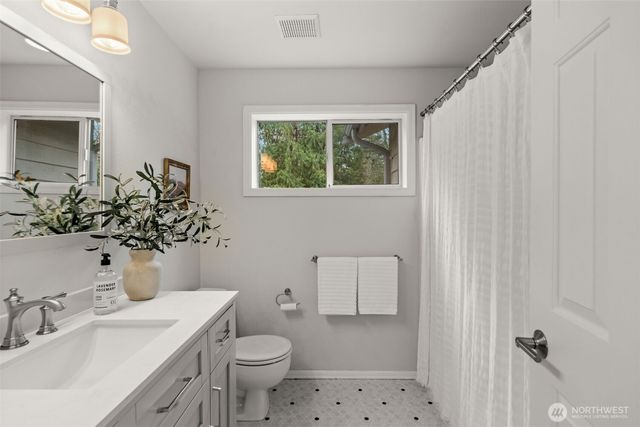 11210 67th Avenue Ct NW, Gig Harbor, WA 98332