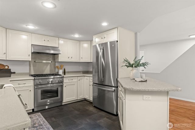 11210 67th Avenue Ct NW, Gig Harbor, WA 98332