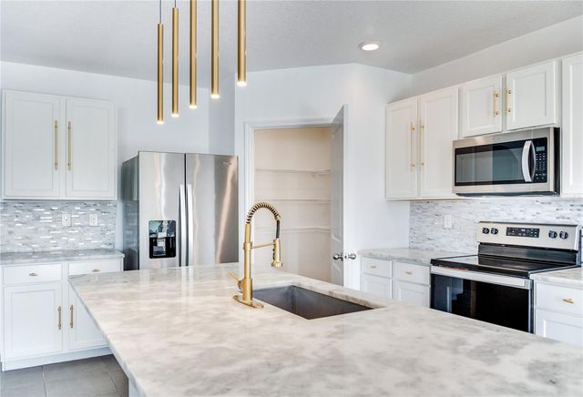 2412 KNIGHT ISLAND DRIVE, Brandon, FL 33511