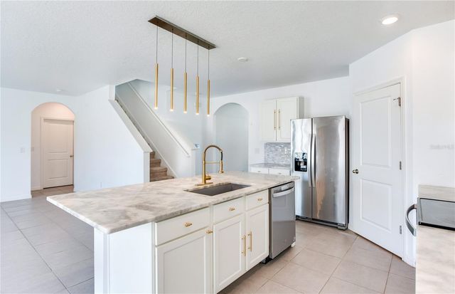 2412 KNIGHT ISLAND DRIVE, Brandon, FL 33511