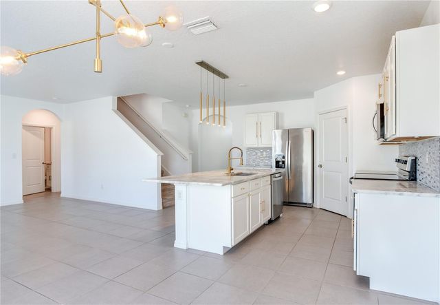 2412 KNIGHT ISLAND DRIVE, Brandon, FL 33511