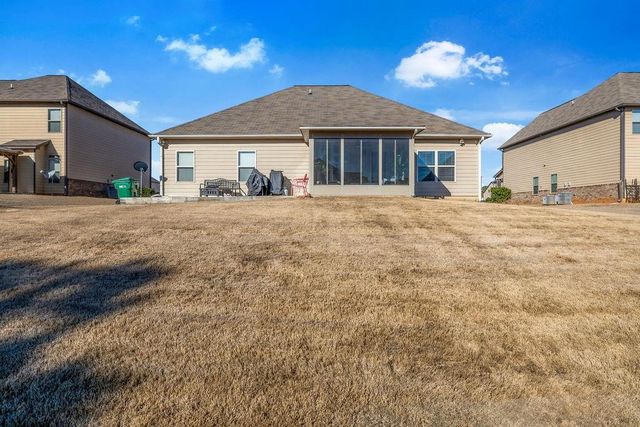 549 Harmony Way, Locust Grove, GA 30248