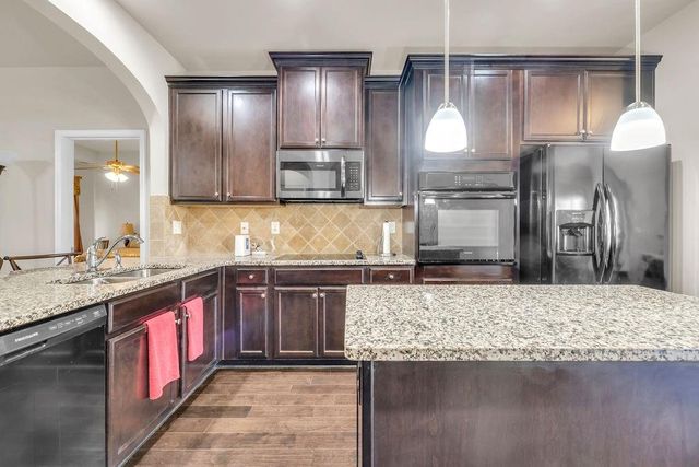 549 Harmony Way, Locust Grove, GA 30248