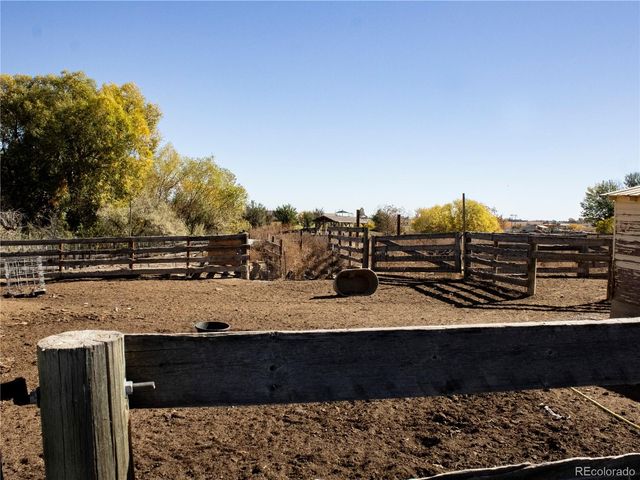 162 FarmMuseum Lane, Loveland, CO 80537