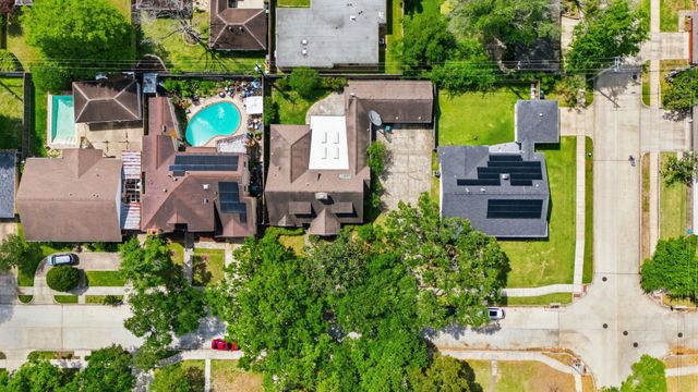 5443 Queensloch Drive, Houston, TX 77096