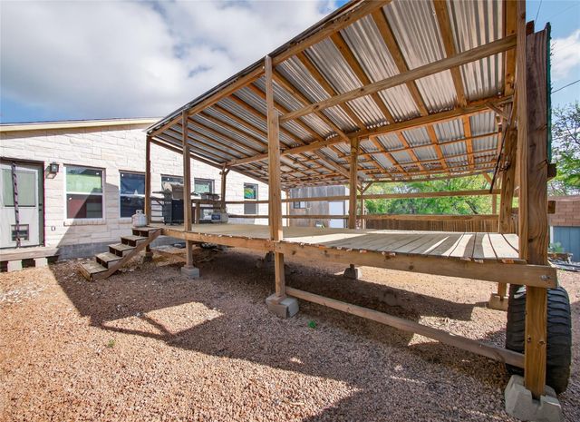 2705 Cory LN, Spicewood, TX 78669