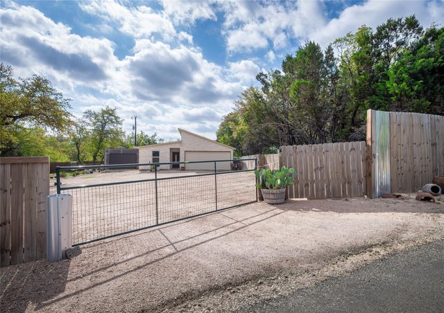 2705 Cory LN, Spicewood, TX 78669