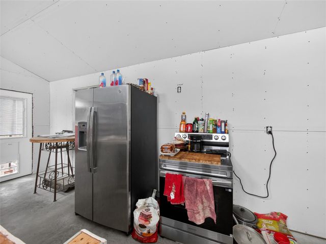 2705 Cory LN, Spicewood, TX 78669