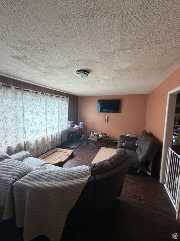 271 JACKSON AVE, Ogden, UT 84404