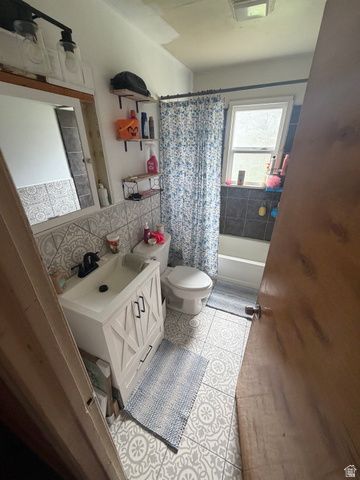 271 JACKSON AVE, Ogden, UT 84404