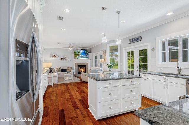 33 MONTEREY Street, Ponte Vedra Beach, FL 32082