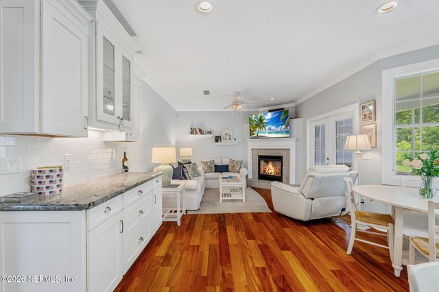 33 MONTEREY Street, Ponte Vedra Beach, FL 32082