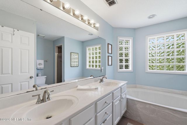 33 MONTEREY Street, Ponte Vedra Beach, FL 32082